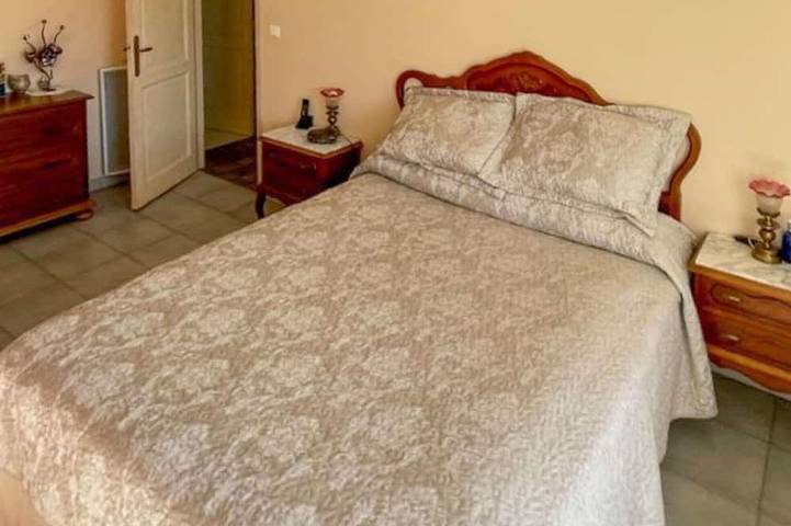 Nice home in La Roque-sur-Pernes in La Roque-sur-Pernes, Vaucluse