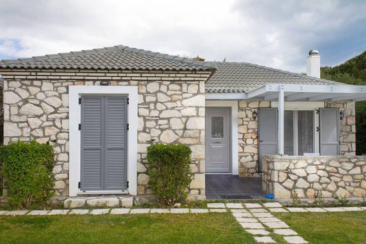Villa per 4 Persone  + 2 Bambini ca. 70 qm in Agrilia, Isole ioniche (Zakynthos) in Zante