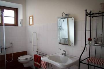 Agriturismo per 4 Persone in Urbino, Valle del Metauro, Foto 3