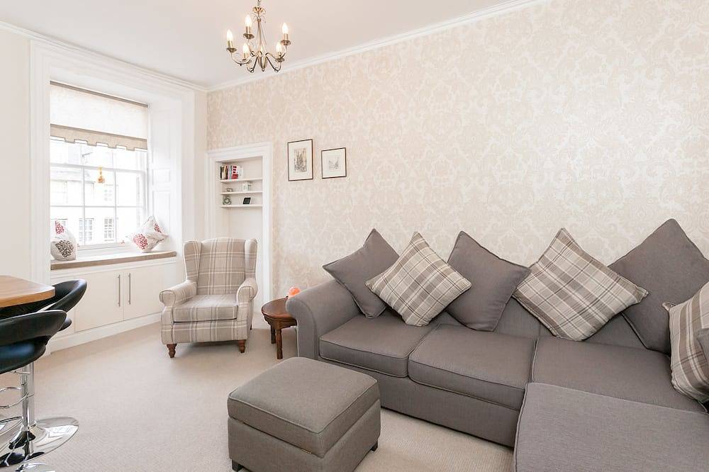 Entire apartment, Cosy Clean Royal Mile flat near Edinburgh Castle in Edinburgh, Edinburgh and Lothian