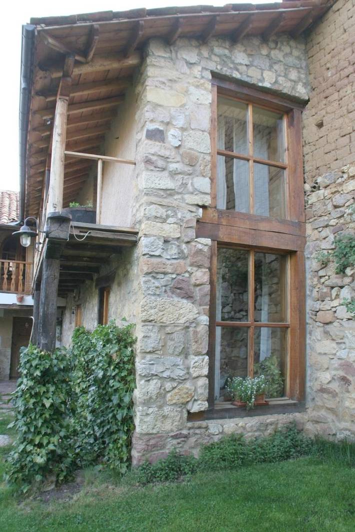 Casa rural para 4 personas, con Balcón y Terraza además de Jardín y Vistas en Matallana de Torío - 3