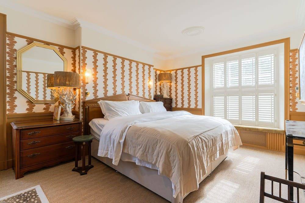 Castle Lodge -  a house that sleeps 8 guests  in 4 bedrooms in Truro, Cornwall