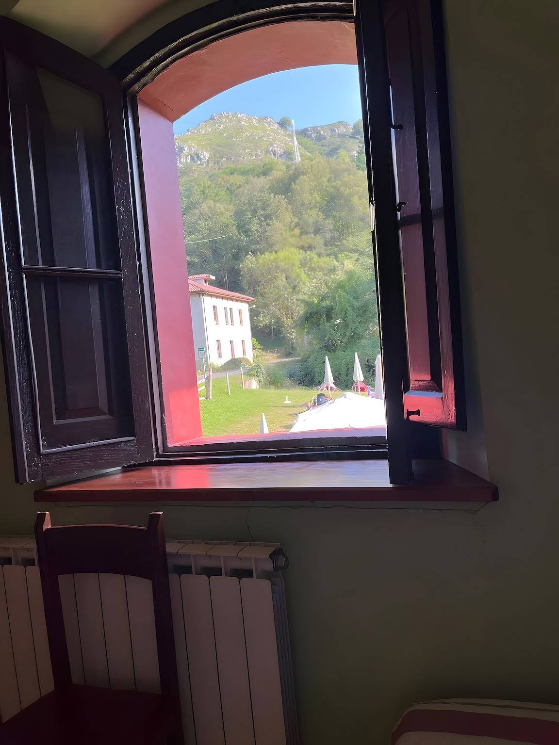 Landhaus 'Blanca' in Vegarrionda, Piloña, Asturien in Piloña, Cordillera Cantábrica