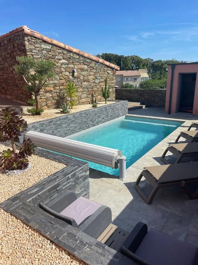 Villa per 4 persone, con piscina e terrazza nonché panorama - 1