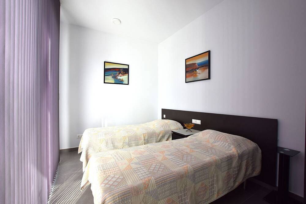 Villa Levante, Modern Costa Blanca villa with pool and sunny terrace in San Fulgencio, Costa Blanca