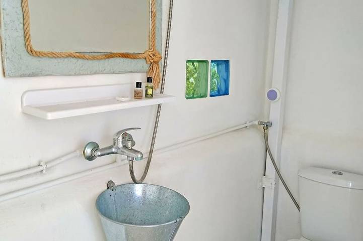 Location de vacances pour 9 personnes, avec balcon et jacuzzi dans Píso Livádi - 2