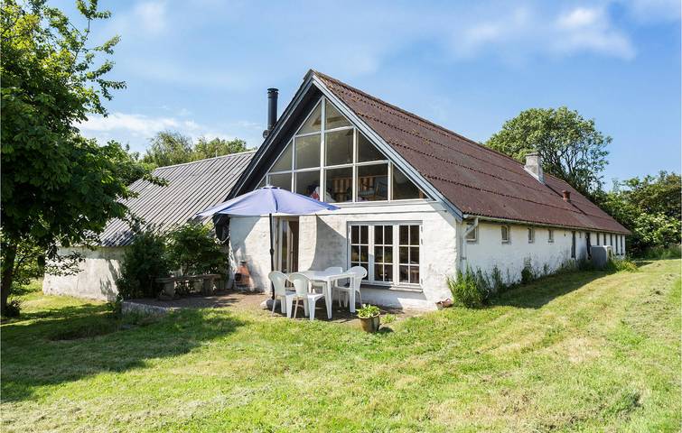 Ferienhaus für 8 Personen, mit Terrasse und Garten in Karby Juetland
