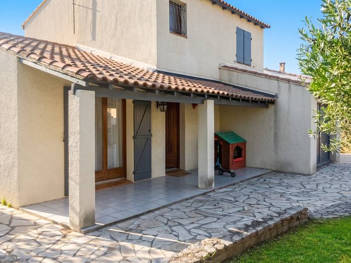 Villa avec jardin à Poussan avec piscine privée ouverte toute l'année in Poussan, Côte méditerranéenne (France)