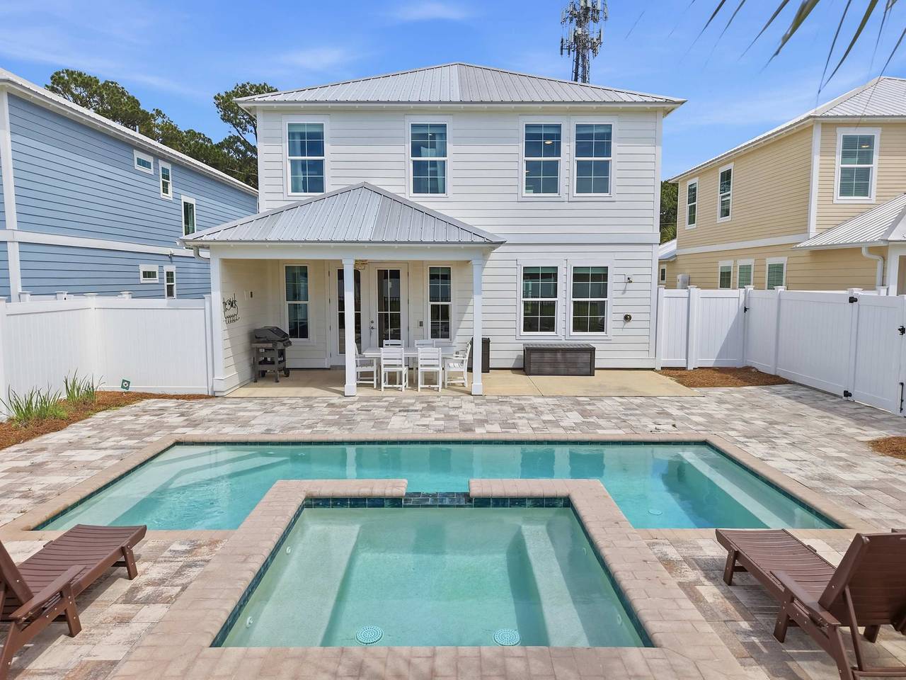 Dt Panama Shores   Spacious 5Br Beach Home w  Pool in Panama City Beach, Emerald Coast