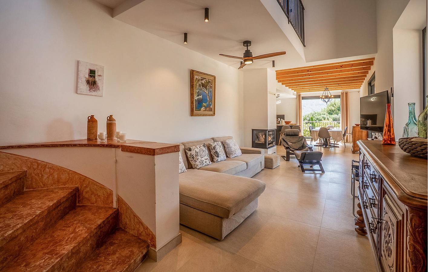 Sonniger Rückzugsort in Sóller mit Pool, Terrasse und Grill in Biniaraix, Sóller