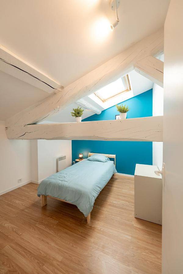 Appartement entier, Kasa Duplex - Climatisation - Balcon - Parking Privé in Rive-de-Gier, Parc Naturel Régional du Pilat