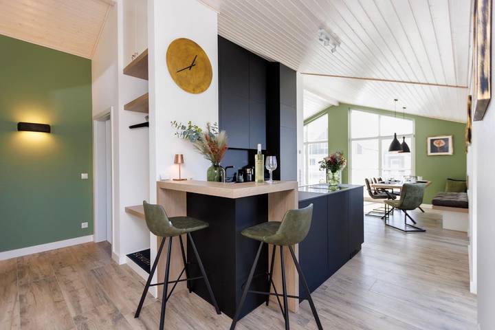 Ferienhaus für 4 Personen, mit Whirlpool und Garten sowie Sauna