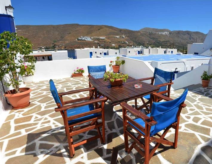 Gîte pour 2 personnes, avec terrasse ainsi que vue et jardin dans Amorgos - 4