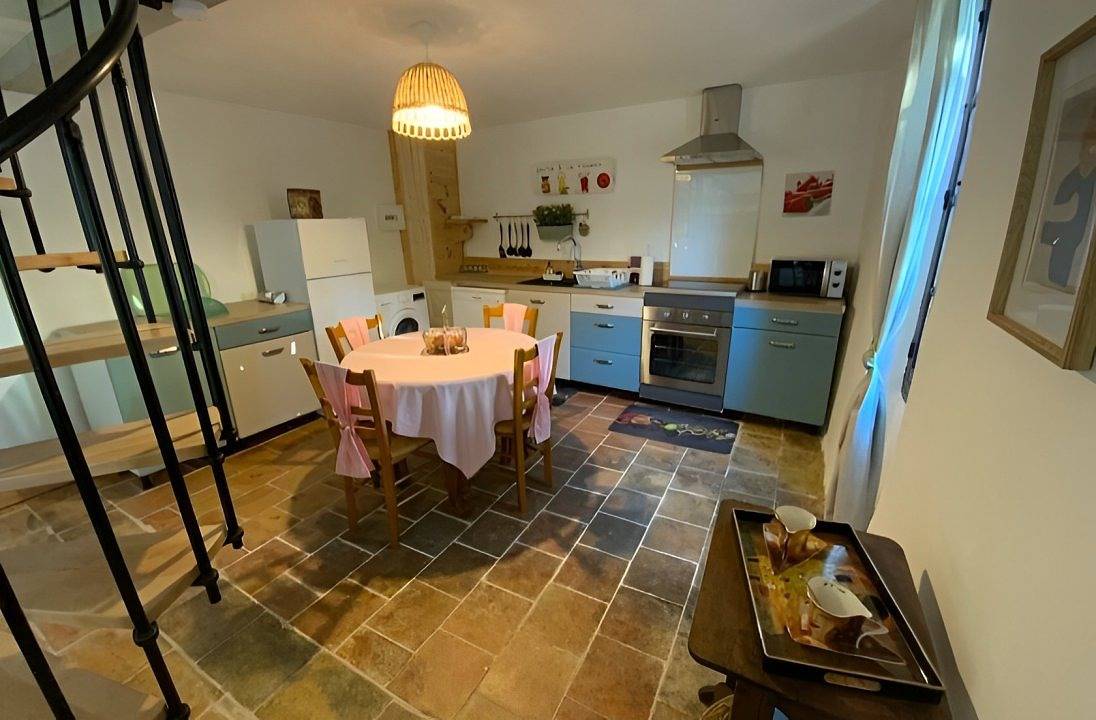 Gîte "La Pomarède", ancienne maison de métayer rénovée in Ambres, Région de Castres
