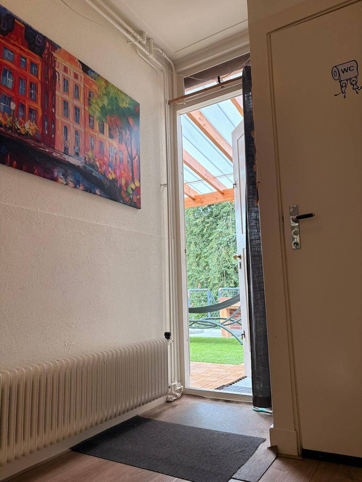 Geheel vakantieappartement, Stylish Lottus Room in Duplex Near Center & Umcg in Groningen, Provincie Groningen