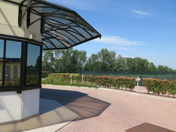 Hotel para 3 personas, con vistas y jardín - 1
