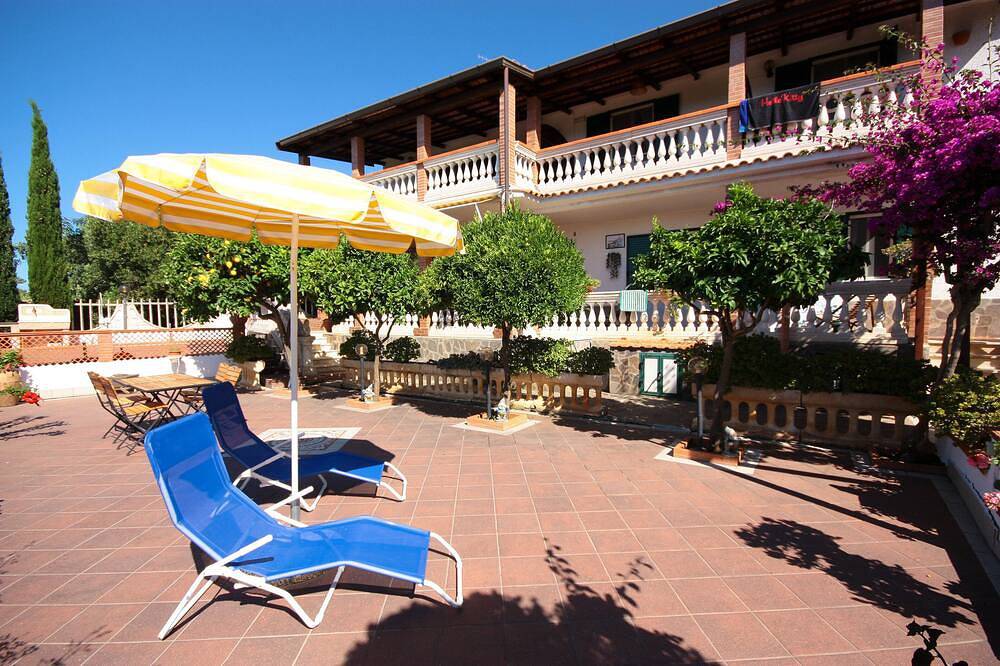 Entire apartment, Moon-Bay Villa Rebecca in Camerota, Cilento Coast
