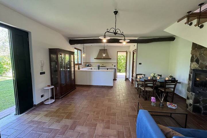 Agriturismo per 4 persone, con giardino a Lucca