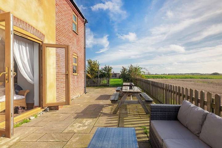 Holiday rental for 11 people, with garden, with pets in Sea Palling
