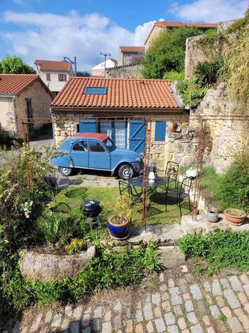 Location de vacances pour 4 personnes, avec jardin à Saint-Saturnin (Puy-de-Dôme)