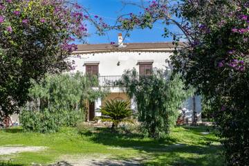 Location de vacances pour 9 personnes, avec jardin à Sciacca