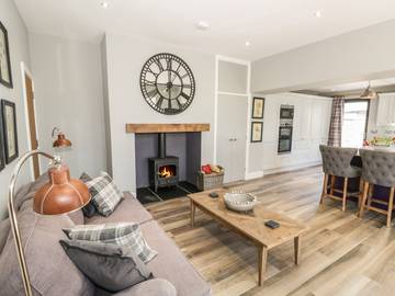 Log Cabin for 8 People in Cumbria, Photo 1