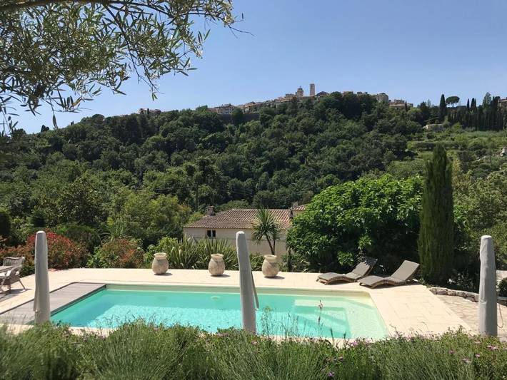 Chambre d’hôte pour 2 personnes, avec Jardin ainsi que Piscine et Vue à Saint-Paul-de-Vence
