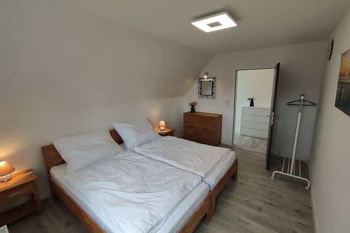 Ganze Wohnung, Modernes Ferienappartment im Herzen Ostfrieslands in Wiegboldsbur, Südbrookmerland