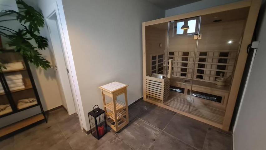 Villa pour 8 personnes, avec jardin et piscine ainsi que vue et sauna à Funtana - 3