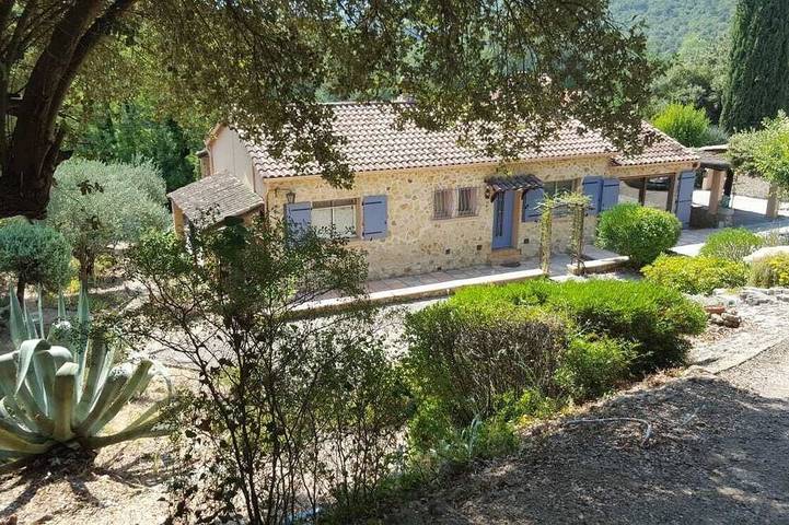 Villa + piscine privée in Le Thoronet, Région de Draguignan