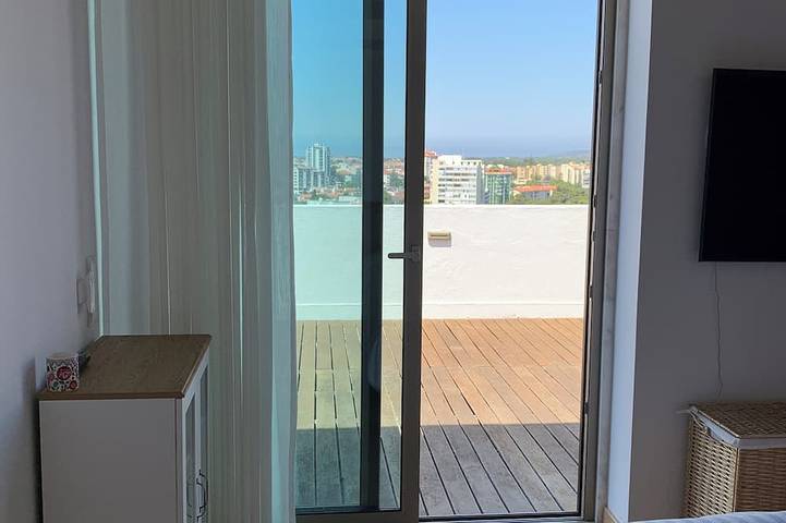 Geheel appartement, Penthouse appartement met 360 terras met prachtig uitzicht op de kust van Cascais. in Cascais e Estoril, Costa de Lisboa