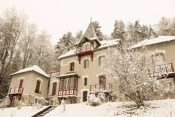Appartement de vacances pour 6 personnes, avec jardin ainsi que vue et piscine