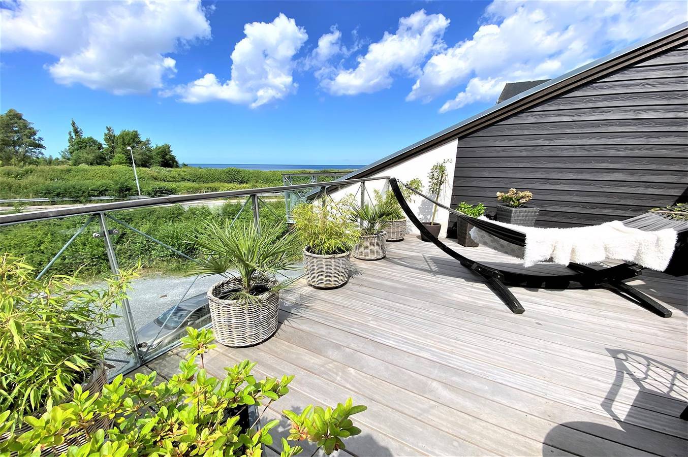 Entire apartment, 3 bedroom apartment in Dronningmølle in Dronningmølle, Kattegat Coast