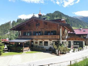Ferienhaus für 16 Personen, mit Terrasse, kinderfreundlich in Mayrhofen