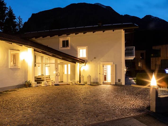 Villa für 10 Personen, mit Pool und Garten, mit Haustier in Oetz - 2