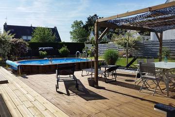 Gîte pour 4 personnes, avec terrasse et jardin à Hennebont