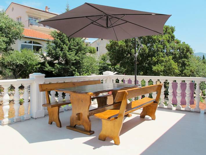 Ferienwohnung für 4 Personen, mit Terrasse und Garten in Novi Vinodolski - 4