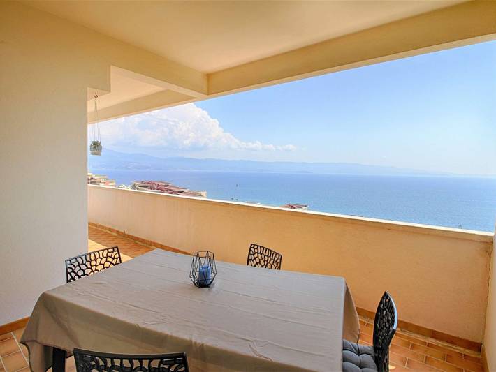 Appartement de vacances pour 4 personnes, avec Terrasse à Ajaccio