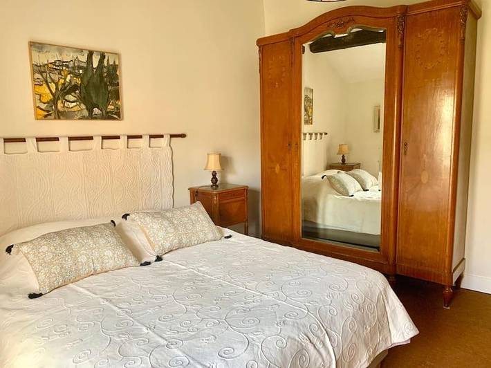 Location de vacances pour 8 personnes, avec vue et jardin, animaux acceptés à Montfrin - 2