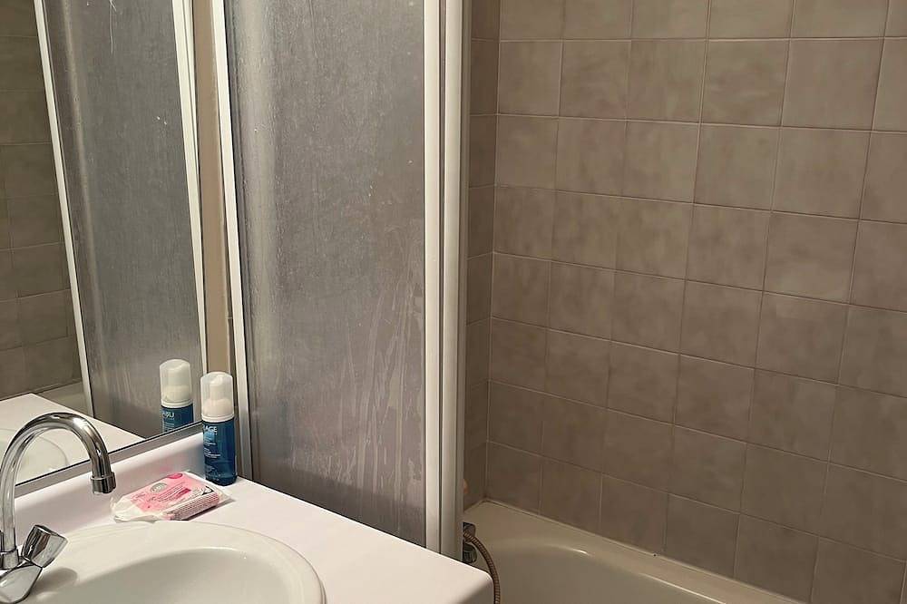 Ganze Wohnung, Top floor apartment 3p 6 persons in Isola 2000, Isola