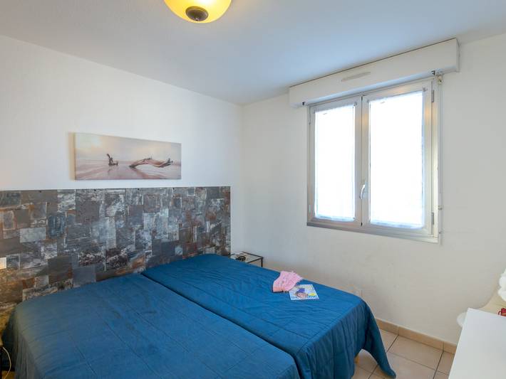 Gîte pour 5 personnes, avec balcon dans Plage Veillat Saint Raphael - 4