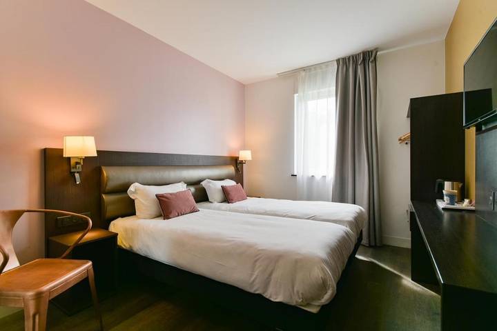 Hôtel pour 2 personnes, avec terrasse à Crépy-en-Valois - 4