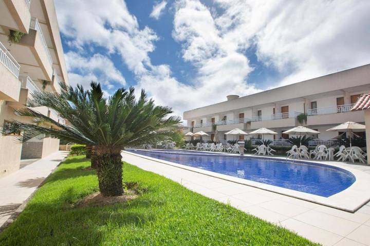 Pousadas para 3 pessoas, com jardim e jacuzzi e ainda terraço em Gravatá