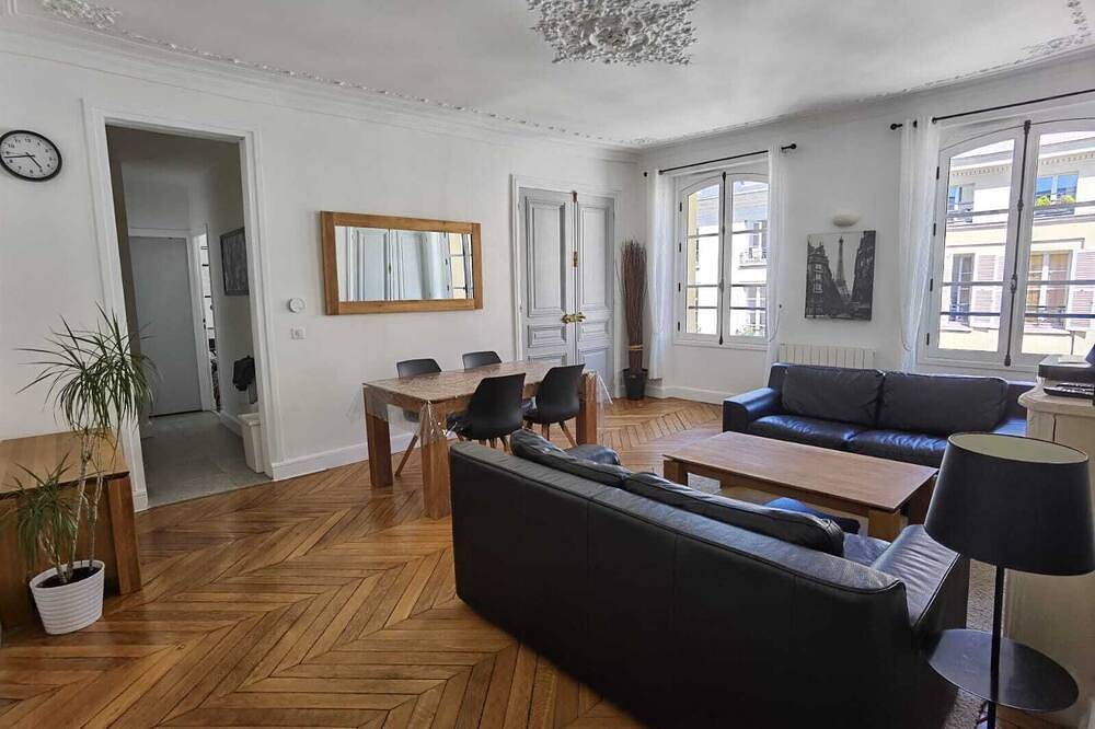 Entire apartment, 3 Rooms 4****, In The Heart Of The Historic District Of Versailles in Versailles, Yvelines