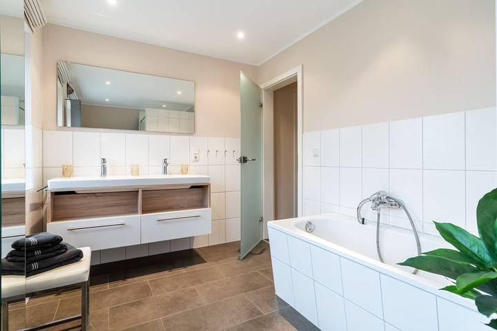 Luxusferienhaus Domizil im Dorf – Urlaub in bester Lage von St. Peter-Dorf in St. Peter-Ording, Eiderstedt