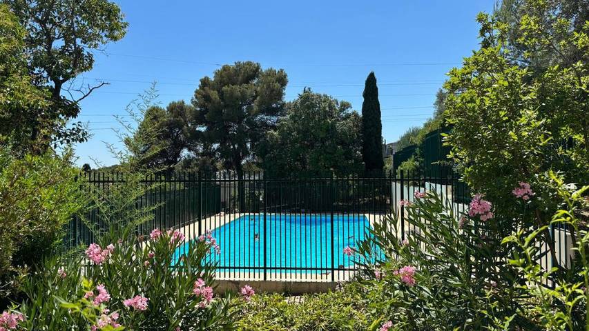 Gîte pour 2 personnes, avec piscine ainsi que vue et terrasse à Grabels - 2