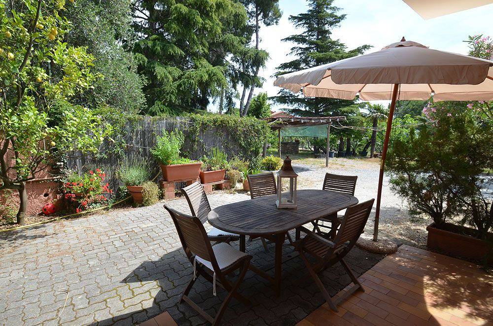 Ganze Wohnung, Romantische Wohnung mit Pool auf dem Bauernhof in Poggi (Imperia), Imperia