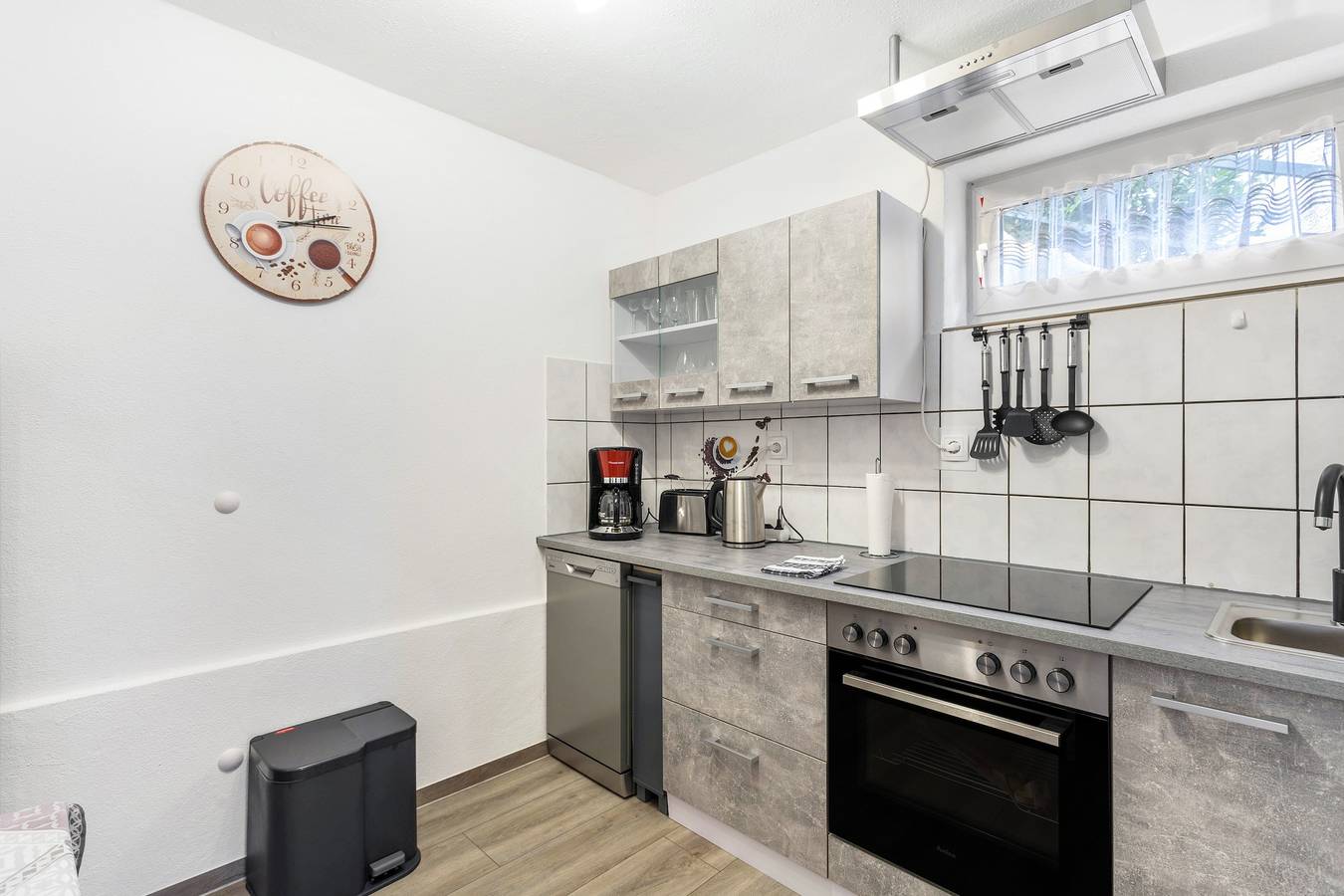 Appartement 'Astrid' met privéterras, tuin en wifi in Sundern, foto 9