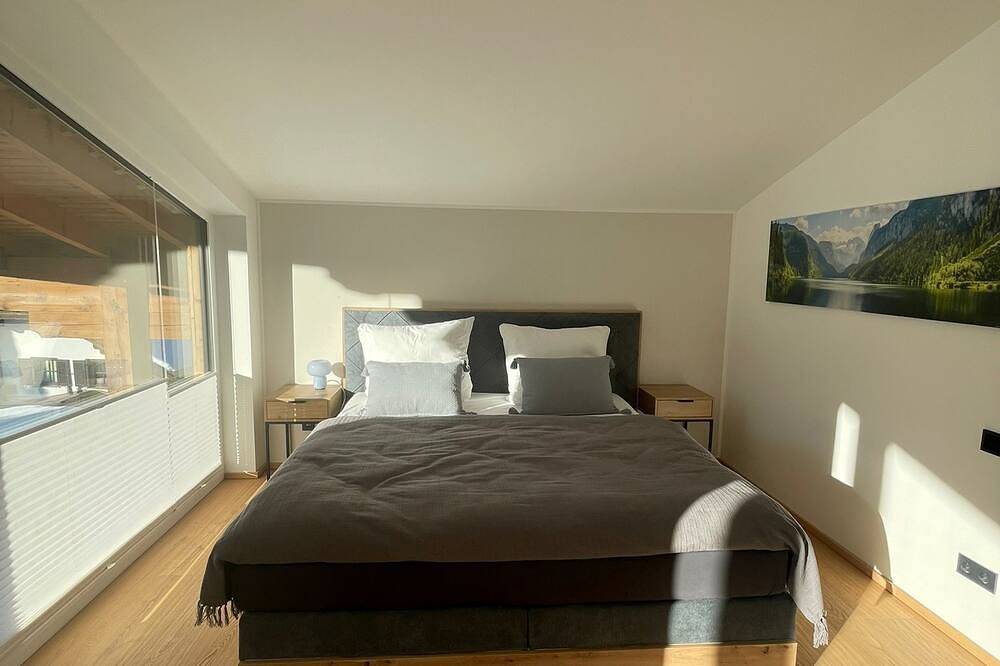 Geheel appartement, Modern loft for 6 with mountain views | Bad Ischl in Salzkammergut Mountains, Bad Ischl