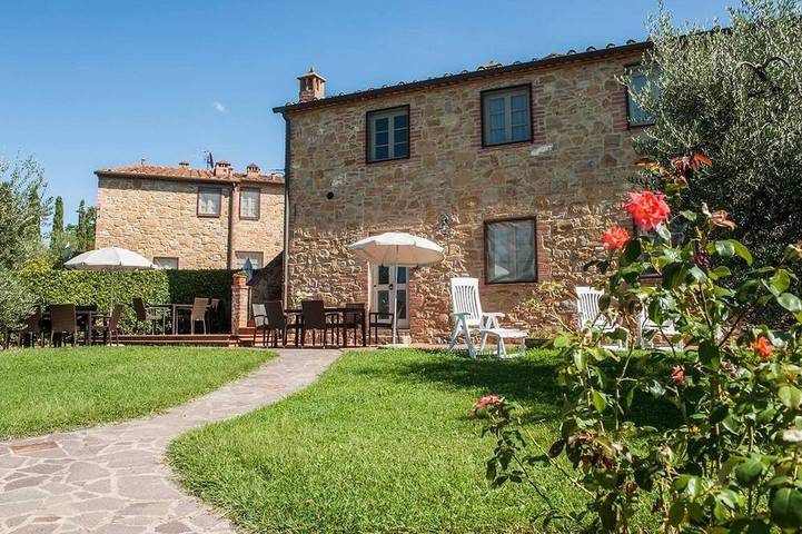 Ferienwohnung für 5 Personen, mit Pool und Garten sowie Terrasse, mit Haustier - 1